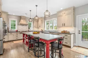 26 Porter Dr, West Hartford, CT 06107 - Photo 11
