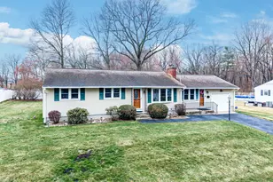 21 Riviera Dr, Enfield, CT 06082 - Photo 3