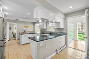 95 Saddle Hill Rd, Stamford, CT 06903 - Photo 3