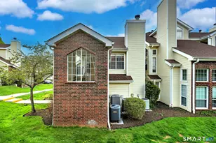 138 Carriage Crossing Ln, Middletown, CT 06457 - Photo 3