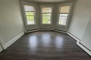 18 S Whitney St, Hartford, CT 06106 - Photo 13