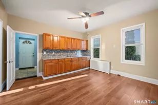 33 Hillhurst Ave, New Britain, CT 06053 - Photo 5