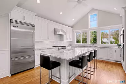 19 Richards Lane, New Canaan, CT 06840 - Photo 7