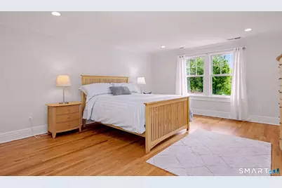 19 Richards Lane, New Canaan, CT 06840 - Photo 17