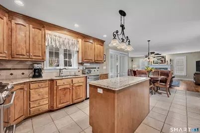 45 Macintosh Way, Southington, CT 06489 - Photo 3