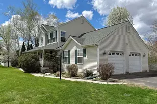 17 Autumn Ridge Rd, Oxford, CT 06478 - Photo 3