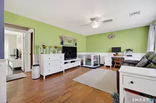 11 Carol Ct, Groton, CT 06340 - Photo 3