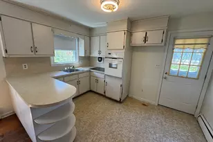 265 Greenwood St, Bridgeport, CT 06606 - Photo 9