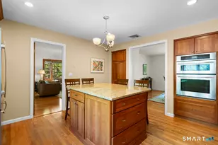 33 Topledge Rd, Redding, CT 06896 - Photo 7
