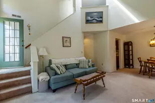 9 Newberry Ln, Glastonbury, CT 06033 - Photo 5
