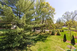 9 Newberry Ln, Glastonbury, CT 06033 - Photo 27