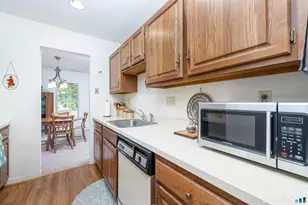 9 Newberry Ln, Glastonbury, CT 06033 - Photo 7