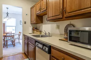 9 Newberry Ln, Glastonbury, CT 06033 - Photo 13