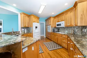 69 Elizabeth Dr, Southington, CT 06489 - Photo 13