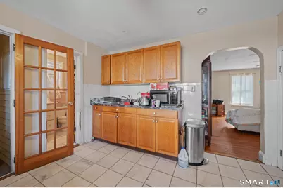 380 Harlem Avenue, Bridgeport, CT 06606 - Photo 3