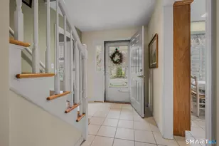 3 Bittersweet Ln, East Lyme, CT 06357 - Photo 3
