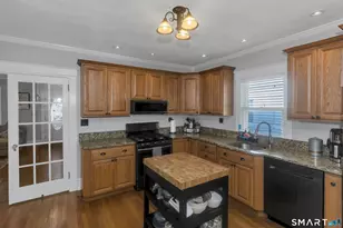 6 James St, Windsor Locks, CT 06096 - Photo 31