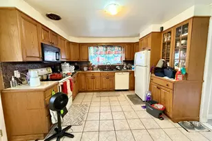 1012 Bunker Hill Ave, Waterbury, CT 06708 - Photo 17