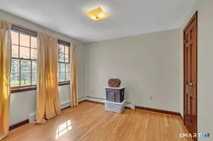 24 Meadowood Dr, Middletown, CT 06457 - Photo 27