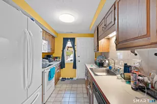 3221 E Main St, Waterbury, CT 06705 - Photo 9