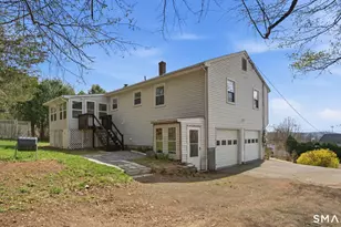 914 Saybrook Rd, Middletown, CT 06457 - Photo 35