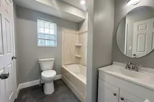 105 Churchill St, Fairfield, CT 06824 - Photo 11