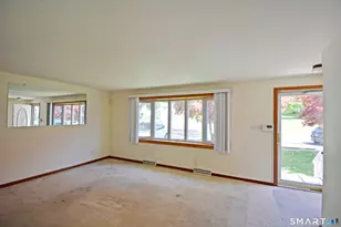 45 Dennis Cir, Hamden, CT 06514 - Photo 3
