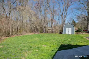 27 Old Skinner St, East Hampton, CT 06424 - Photo 5