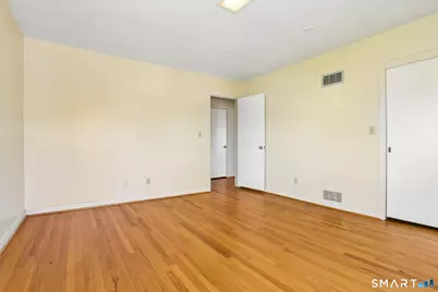 104 Knollwood Drive, New Haven, CT 06515 - Photo 25