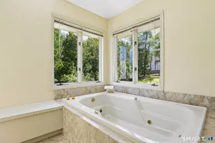 104 Knollwood Dr, New Haven, CT 06515 - Photo 23