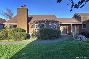 619 Erie Ln, Stratford, CT 06614 - Photo 3
