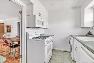 245 Unquowa Rd, Fairfield, CT 06824 - Photo 7