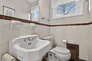 42 Aitchison Dr, New London, CT 06320 - Photo 23