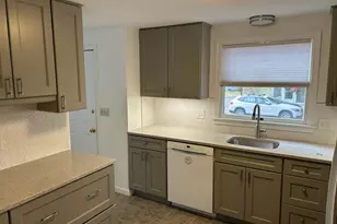 140 Flagg Rd, West Hartford, CT 06117 - Photo 3