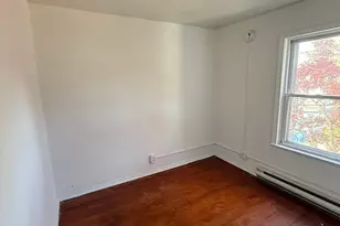 33 Olive St, Meriden, CT 06450 - Photo 5