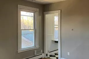 192 Foster St, New Haven, CT 06511 - Photo 3