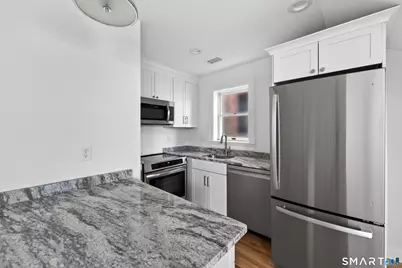 138 Bank Street #3A, New London, CT 06320 - Photo 9