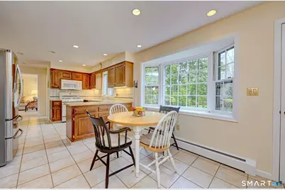 9 Kitcher Court, Trumbull, CT 06611 - Photo 11