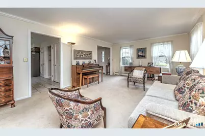 9 Kitcher Court, Trumbull, CT 06611 - Photo 7