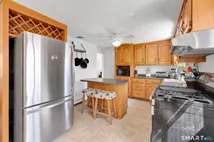 115 Williamsburg Dr, Monroe, CT 06468 - Photo 11