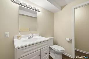 4 Biltmore Park, Bloomfield, CT 06002 - Photo 37