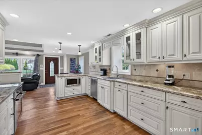 236 Clintonville Lane, North Haven, CT 06473 - Photo 3
