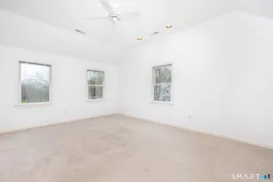 1057 Daniels Farm Rd, Trumbull, CT 06611 - Photo 27