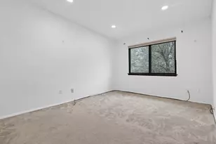 32 Webster Ct, Newington, CT 06111 - Photo 27