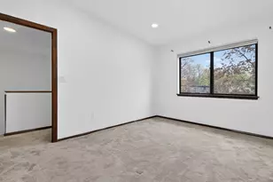 32 Webster Ct, Newington, CT 06111 - Photo 25