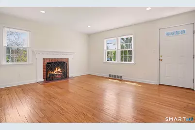 32 Crescent Drive, Easton, CT 06612 - Photo 11