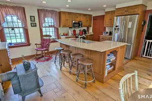 355 Wall St, Hebron, CT 06248 - Photo 11