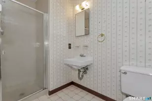 4 Winthrop Rd, Windsor, CT 06095 - Photo 17
