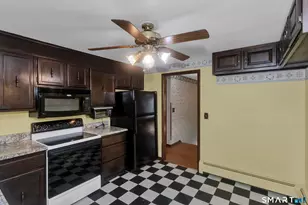 4 Winthrop Rd, Windsor, CT 06095 - Photo 13