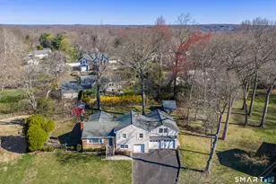 32 Styles Ln, Norwalk, CT 06850 - Photo 3